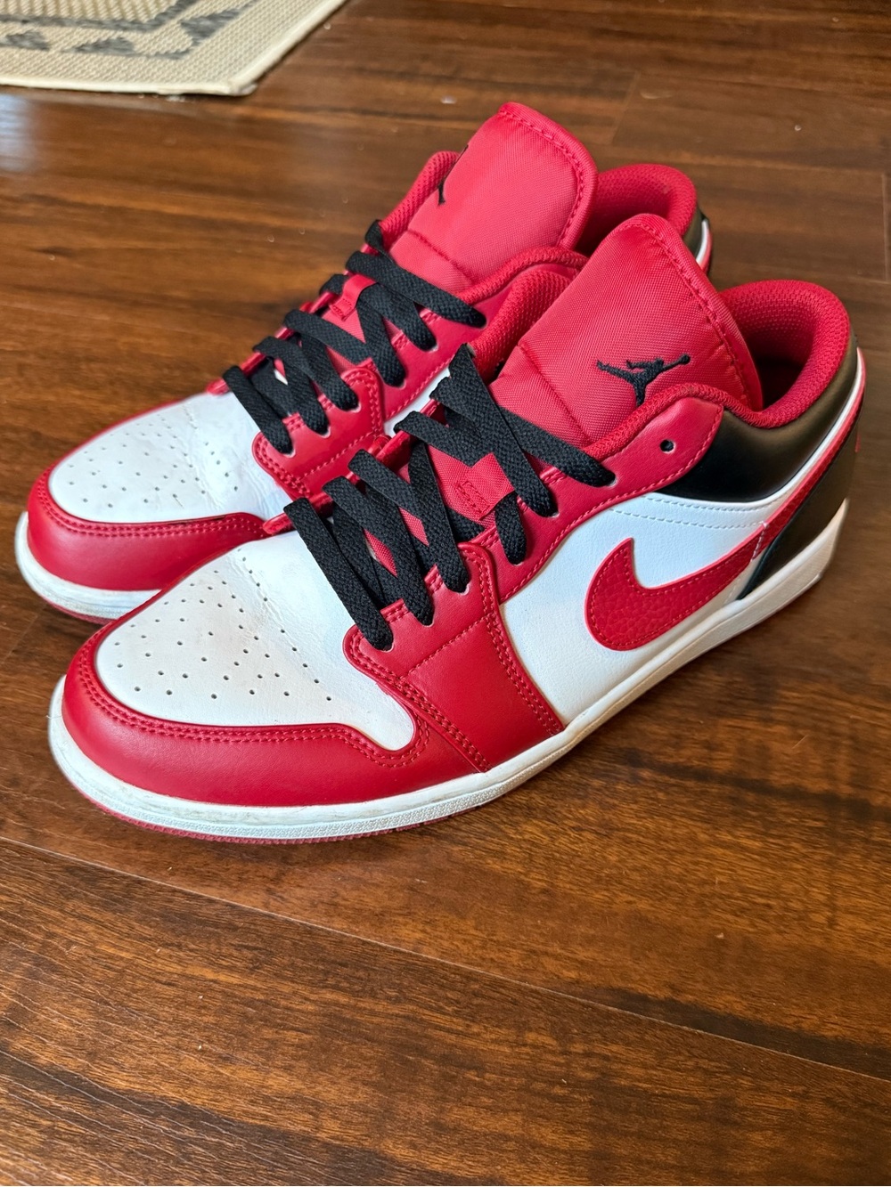 Air Jordan 1 Low BULLS White/Gym Red-Black size 11